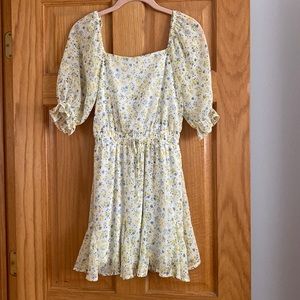 Francesca’s Dainty Flower dress